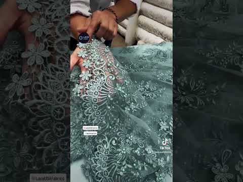 Tela de encaje floral 3D con cuentas bordada en malla de red 100 % poliéster | Encaje EE. UU.